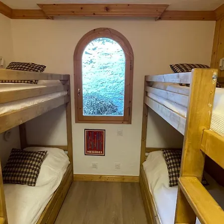 Centre La Chaudanne, Real In And Out, 3 Bedrooms 2 Bathrooms Newly Renovated, L'eperviere Meribel